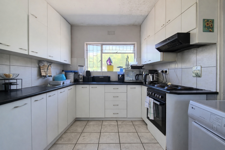 3 Bedroom Property for Sale in Claremont Western Cape